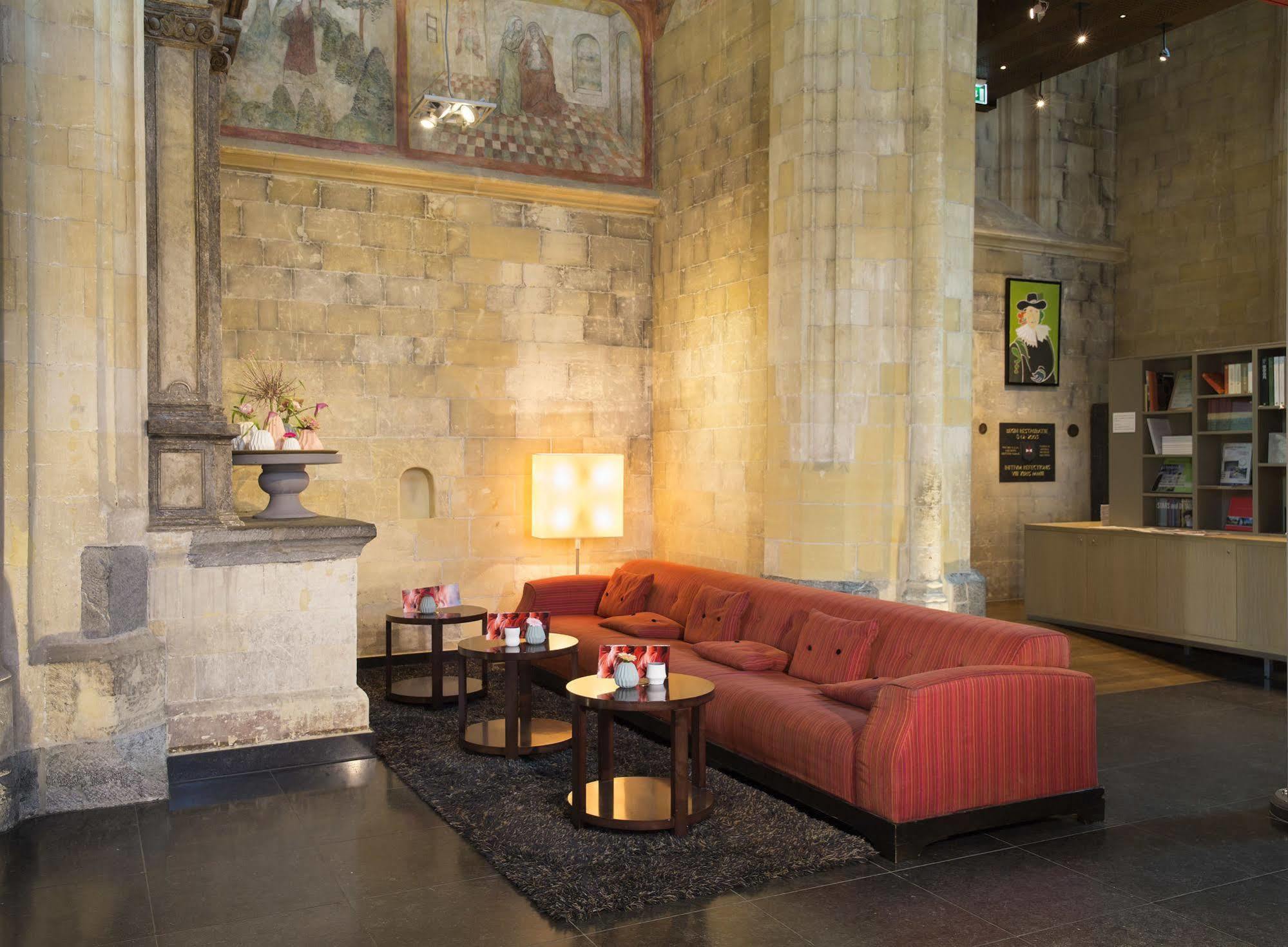 Kruisherenhotel Maastricht - Oostwegel Collection, Member Of Design Hotels Exterior foto The interior of the museum