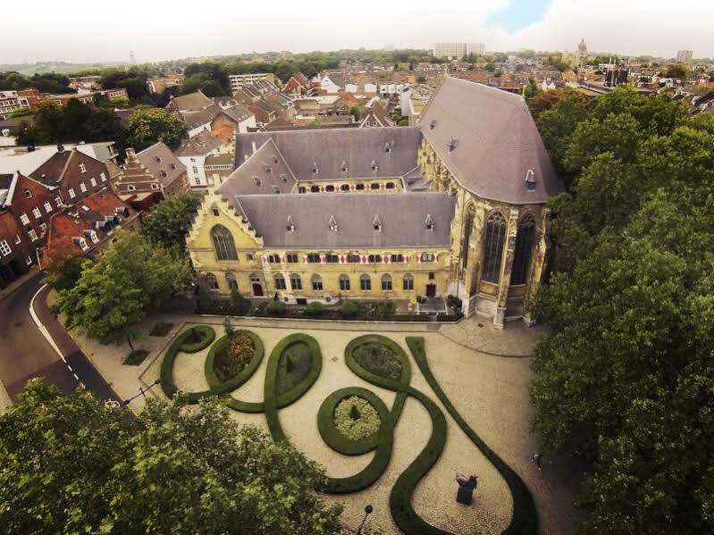 Kruisherenhotel Maastricht - Oostwegel Collection, Member Of Design Hotels Exterior foto The former abbey church of St. Maria